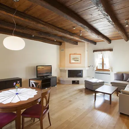 Villa Poropati, Groznjan, Istria - Luxury Countryside Estate For Up To 19 Persons - Large Pool Of 80M2 With Kids Section-3